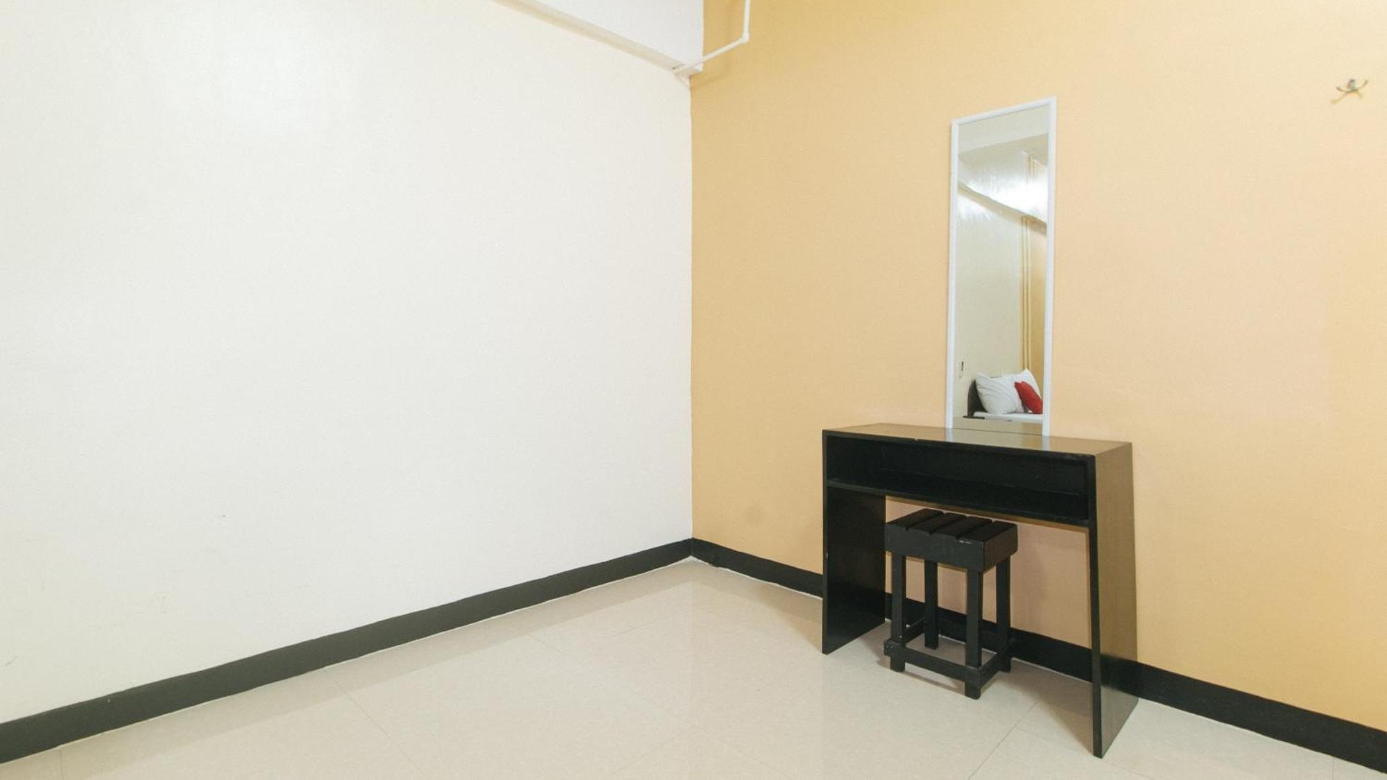 Reddoorz Near Sm City Muntinlupa San Pedro  Extérieur photo
